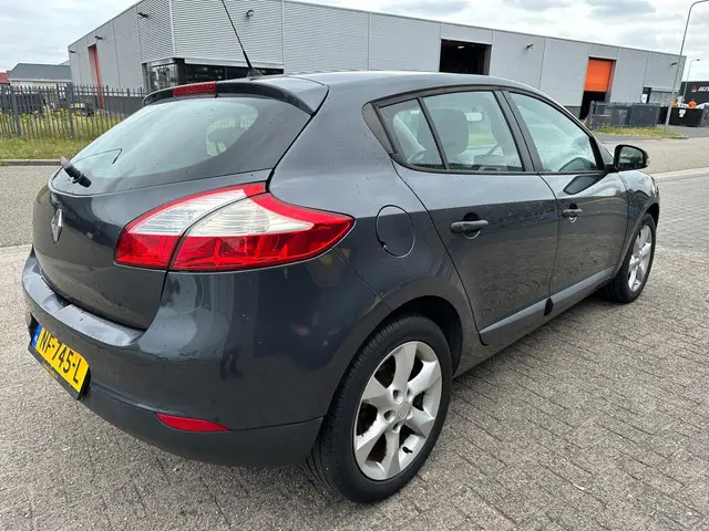 Renault Mégane 1.6 Authentique 2012 Benzine 6