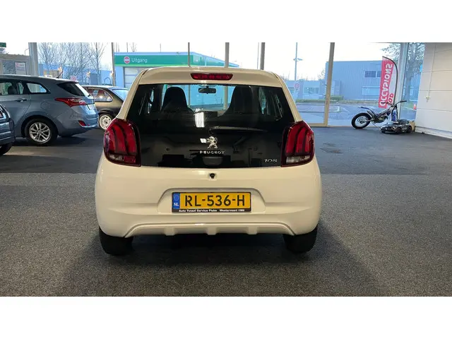 Peugeot 108 1.0 e-VTi Active, Airco, Carplay 2017 Benzine 6