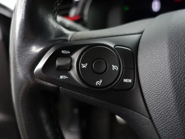 Opel Corsa 1.2 GS Line- 2020 Benzine 18