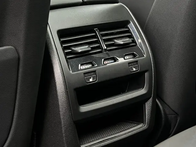 BMW X5 xDrive50e 2024 Hybride Benzine 25