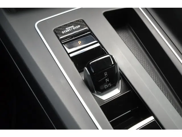 Volkswagen Golf 1.5 eTSI Style AUT 2020 Hybride Benzine 22