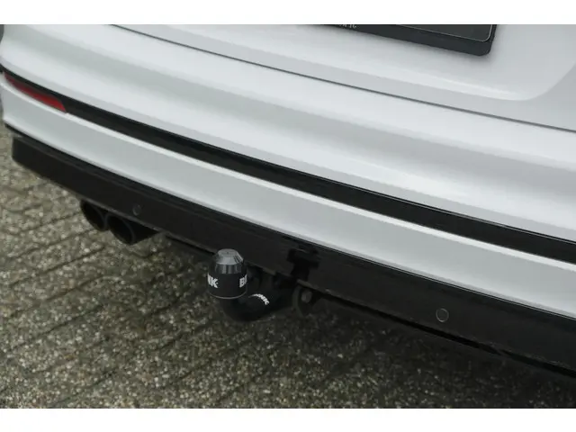 Volkswagen Tiguan 1.5 TSI R-Line Highline 2021 Benzine 41