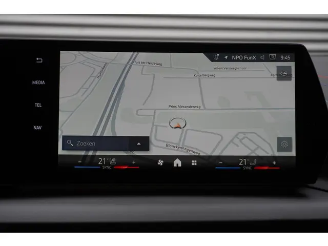 BMW 1 Serie 5-deurs 120 2025 Benzine 14