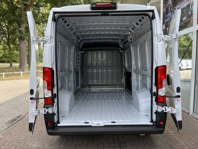 Fiat Ducato 2.2 MultiJet 140 S&S L3H2 3.3t 2024 Diesel 30