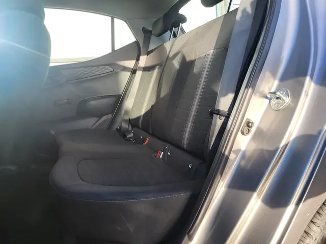 Hyundai i10 1.0 Comfort 2022 Benzine 10