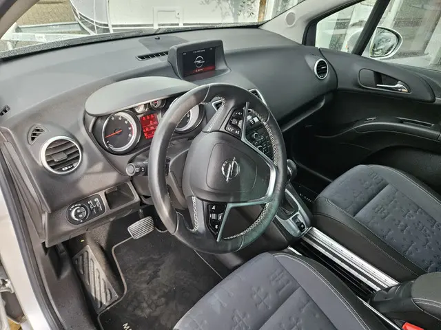 Opel Meriva 1.4 Turbo Cosmo 2015 Benzine 20
