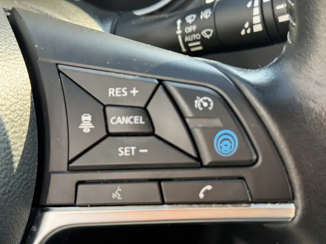 Nissan QASHQAI 1.3 DIG-T Tekna 2020 Benzine 31