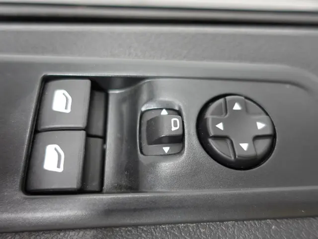 Opel Vivaro L3H1 145pk Automaat 2024 Diesel 12