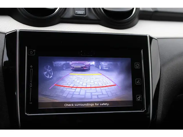 Suzuki Swift 1.0 Select 2018 Benzine 16