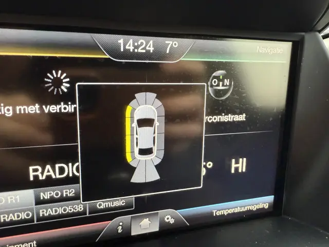 Ford C-MAX 1.0 Titanium 2015 Benzine 22