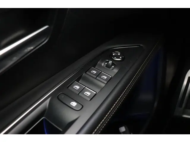 Peugeot 5008 1.2 Turbo GT 2023 Benzine 26