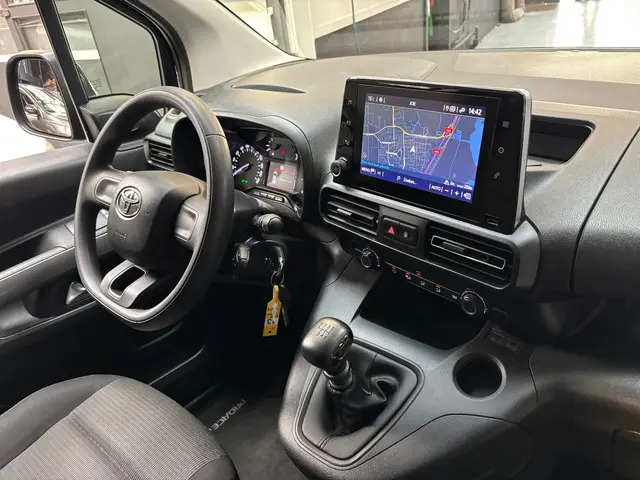 Toyota ProAce CITY VERSO 1.2 Turbo Live 2021 Benzine 13