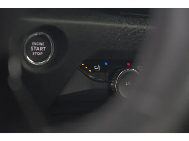 Citroën ë-C4 Shine Pack Business 50 kWh 2023 Elektrisch 50