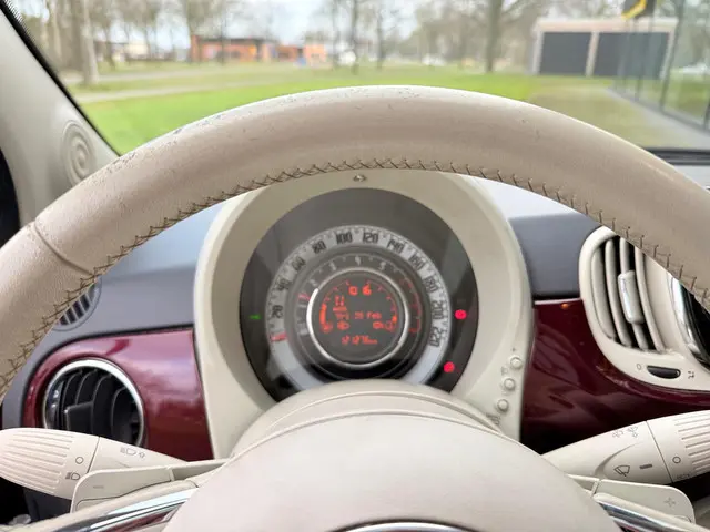 Fiat 500 0.9 TwinAir Turbo Lounge 2016 Benzine 7