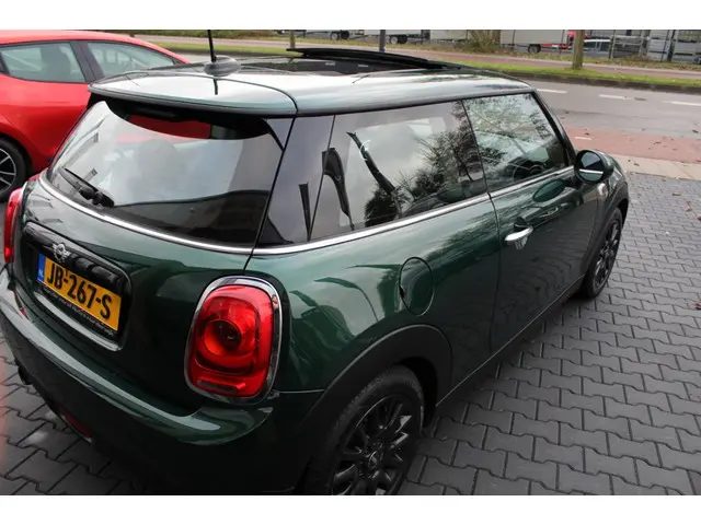 MINI Cooper Mini 1.5 Business 2016 Benzine 6