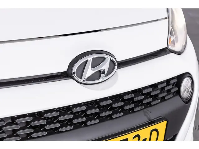 Hyundai i10 1.0i Comfort | AIRCO | BLUETOOTH . 2019 Benzine 26