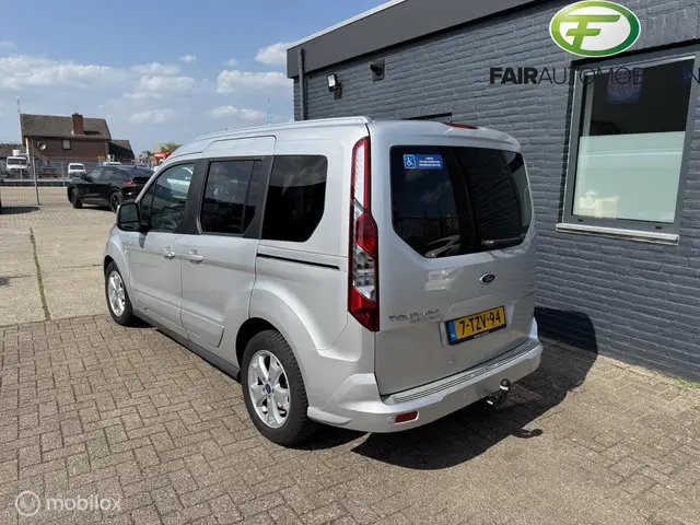 Ford Tourneo Connect 2