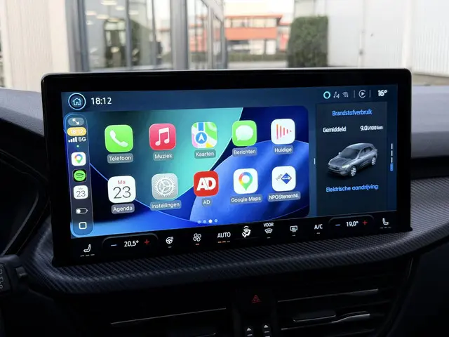 Ford Kuga 2.5 PHEV ST-Line X 2025 Hybride Benzine 30