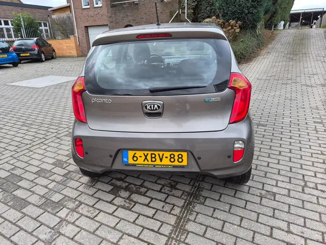 Kia Picanto 1.0 CVVT ISG Comfort Pack 2014 Benzine 6