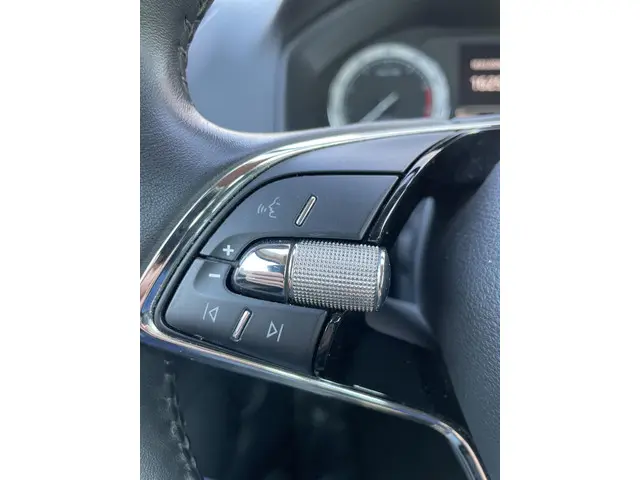 Škoda Karoq 1.0 TSI Business Edition 2022 Benzine 22