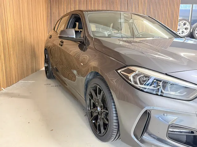 BMW 1 Serie 116i - M - Sport - 2021 Benzine 4
