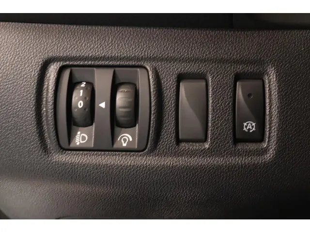 Renault Clio 0.9 TCe Limited 2019 Benzine 27