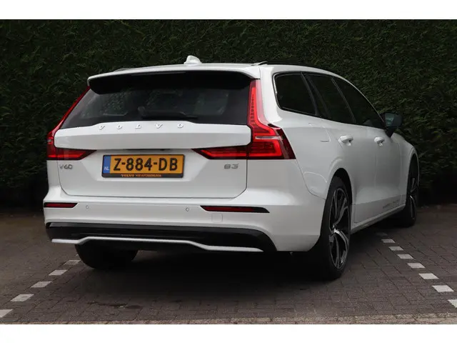 Volvo V60 3