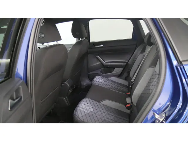 Volkswagen Polo 1.0 TSI 95pk R-Line DSG 2024 Benzine 30