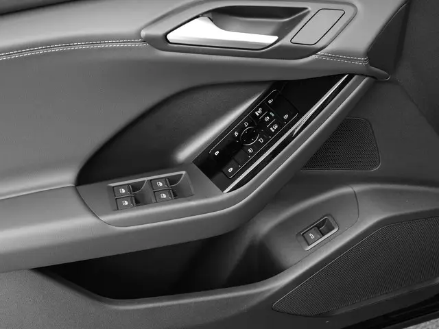 Audi Q6 e-tron Advanced edition 252 PK 2025 Elektrisch 11