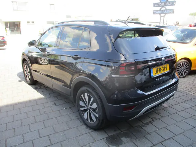 Volkswagen T-Cross 1.0 TSI R-Line,move 2023 Benzine 2