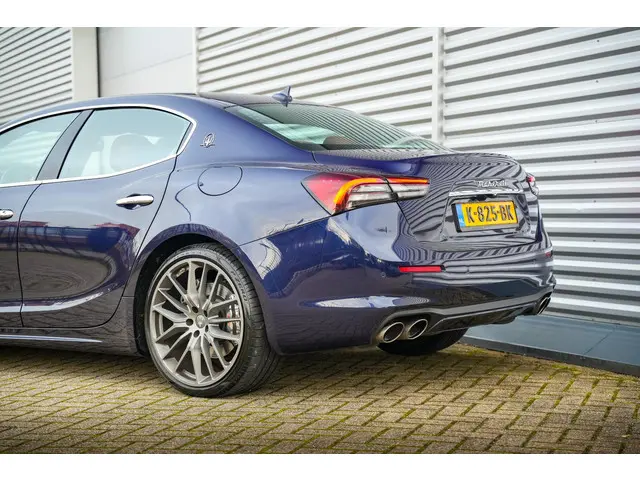 Maserati Ghibli 3.0 V6 GranLusso 2018 Benzine 34