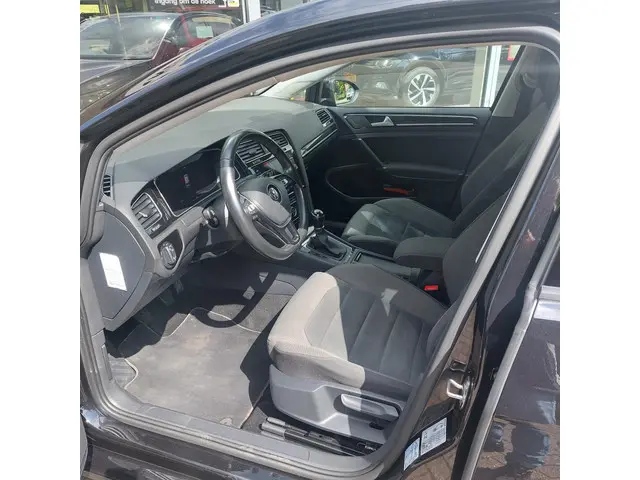 Volkswagen Golf 1.5 TSI Highline 2019 Benzine 10