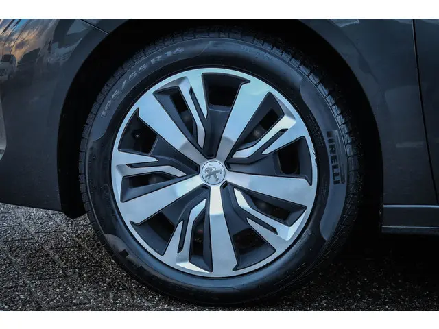 Peugeot 208 1.2 PureTech Active 2020 Benzine 14