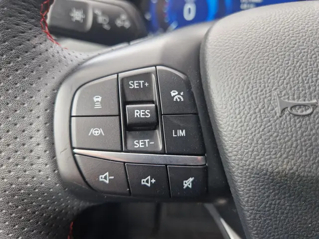 Ford Kuga 2.5 PHEV ST-Line X 2020 Hybride Benzine 17