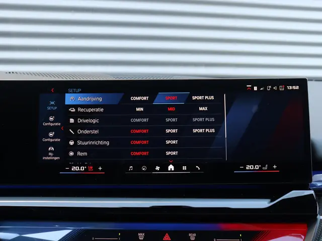 BMW M5 Touring 2026 Hybride Benzine 30