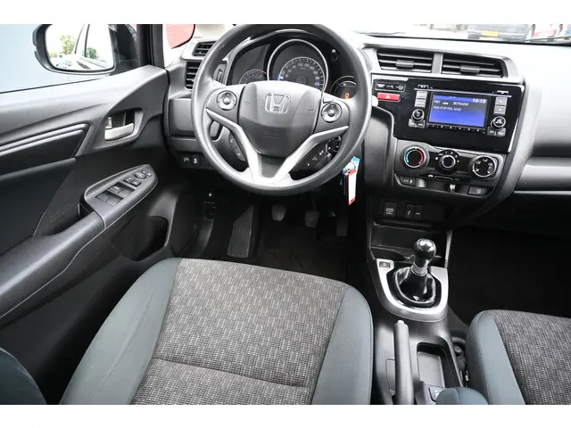 Honda Jazz 1.3 i-VTEC Trend 2017 Benzine 27