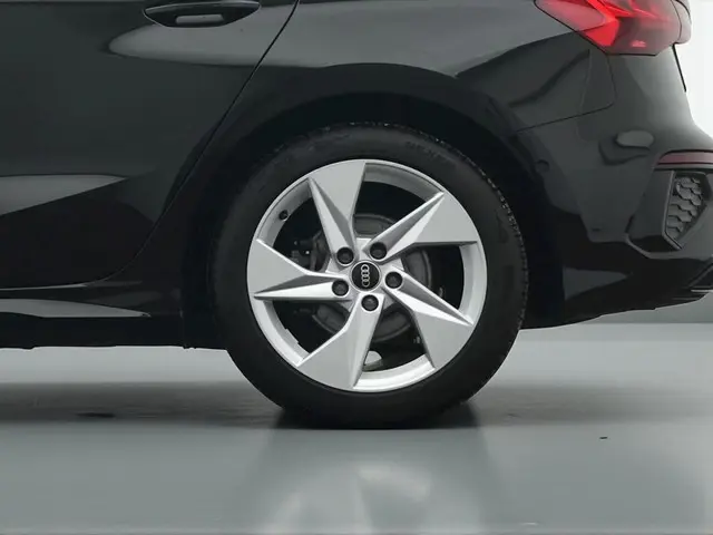 Audi A3 Sportback 35 TFSI S edition 2024 Benzine 14