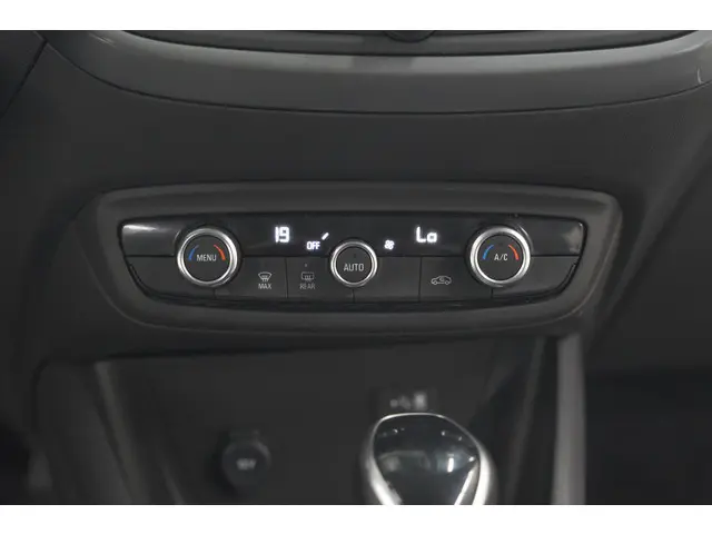 Opel Crossland Turbo 130 AT6 Elegance 2024 Benzine 43