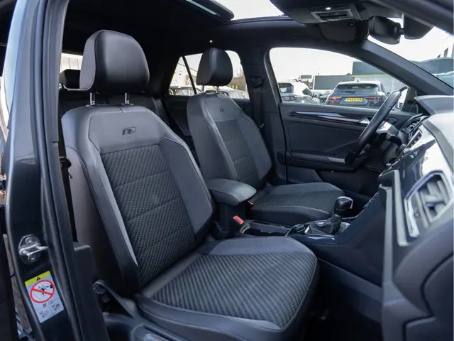 Volkswagen T-Roc 2.0 TSI 4Motion Sport 2018 Benzine 36