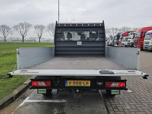 Ford Transit 2.0 2018 Diesel 12