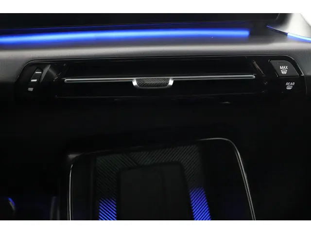 BMW X1 sDrive18i 2023 Benzine 59