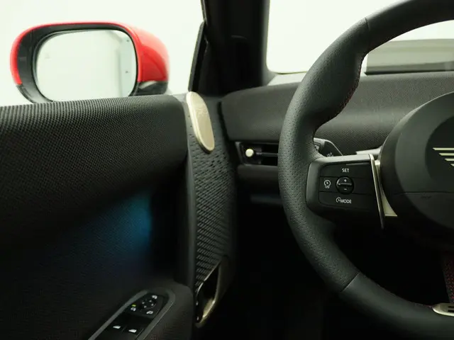 MINI Electric Cooper SE 2024 Elektrisch 17