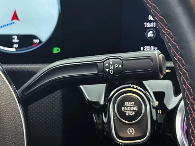 Mercedes-Benz A-Klasse 180 Premium Plus 2021 Benzine 12