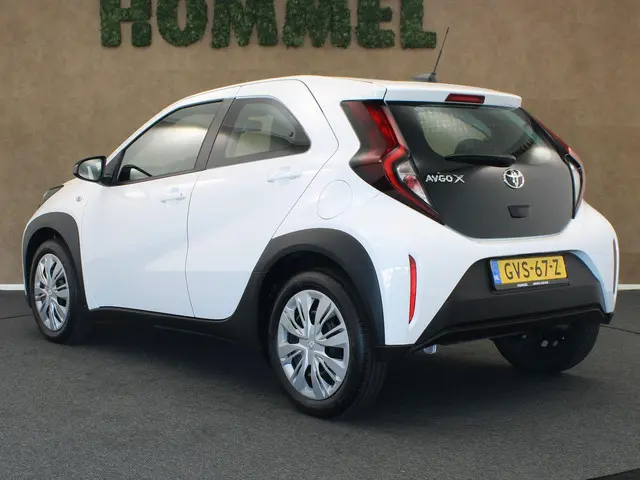 Toyota Aygo X 1.0 VVT-i MT Play 2024 Benzine 13