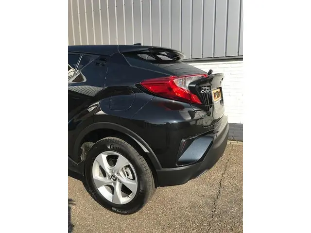 Toyota C-HR 1.2 DYNAMIC 2017 Benzine 7