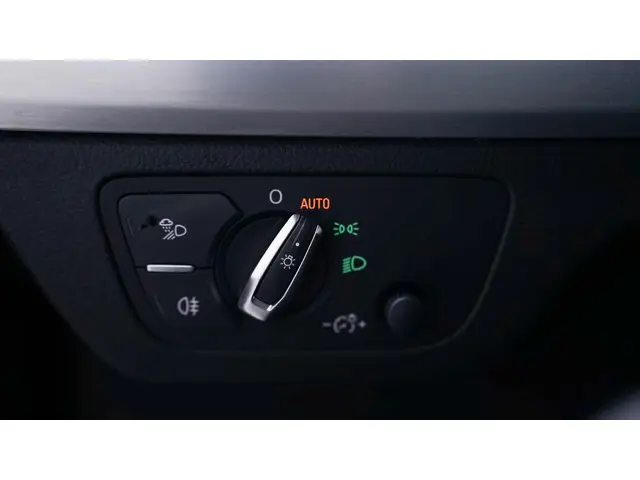 Audi Q5 35 TDI quattro S edition 2020 Diesel 24