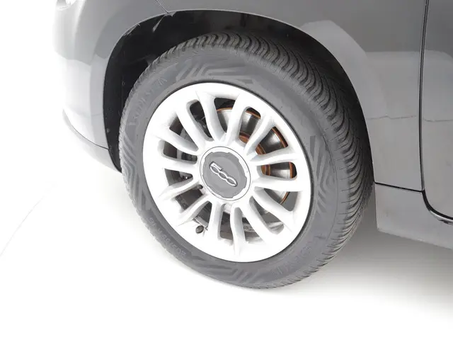 Fiat 500L 0.9 TwinAir Lounge Panorama /Navi. 2015 Benzine 31