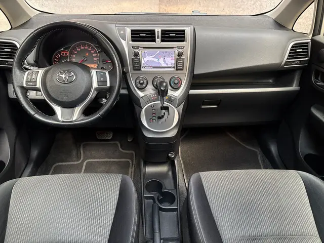 Toyota Verso-S 1.3 VVT-i Dynamic 2014 Benzine 6
