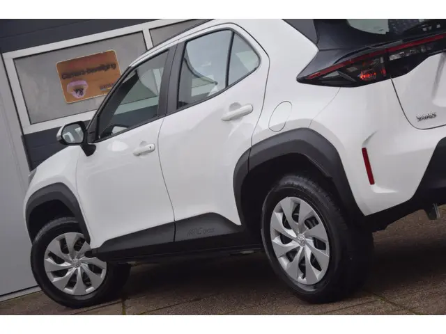 Toyota Yaris Cross 1.5 VVT-I Comfort 2023 Benzine 25