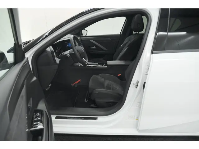 Opel Astra Electric 54 kWh GS Ultimate 2023 Elektrisch 39